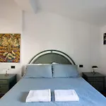 דירה Fivestay Terrazza Sulla Piazzetta ורנאצה
